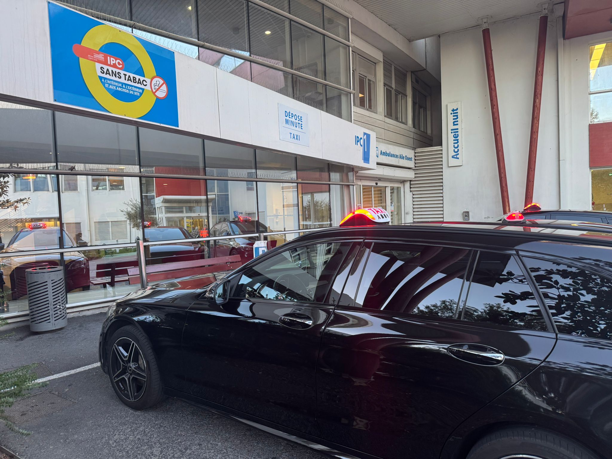 Taxi conventionné Nice transport médical vers hôpital - Service fiable malgré nouvelle convention 2025