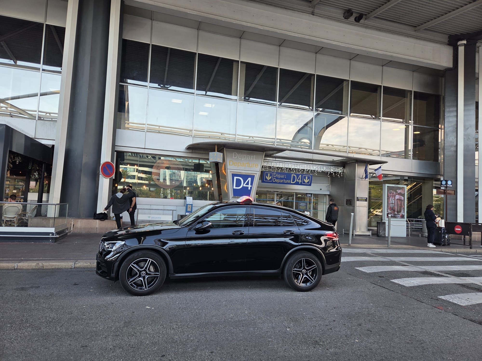 Mercedes GLC SUV taxi Nice aéroport transfert confortable